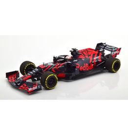 Minichamps 1:18 Red Bull Racing RB15 M. Verstappen - Shakedown Livery Silverstone