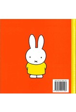 nijntje: opa en oma pluis