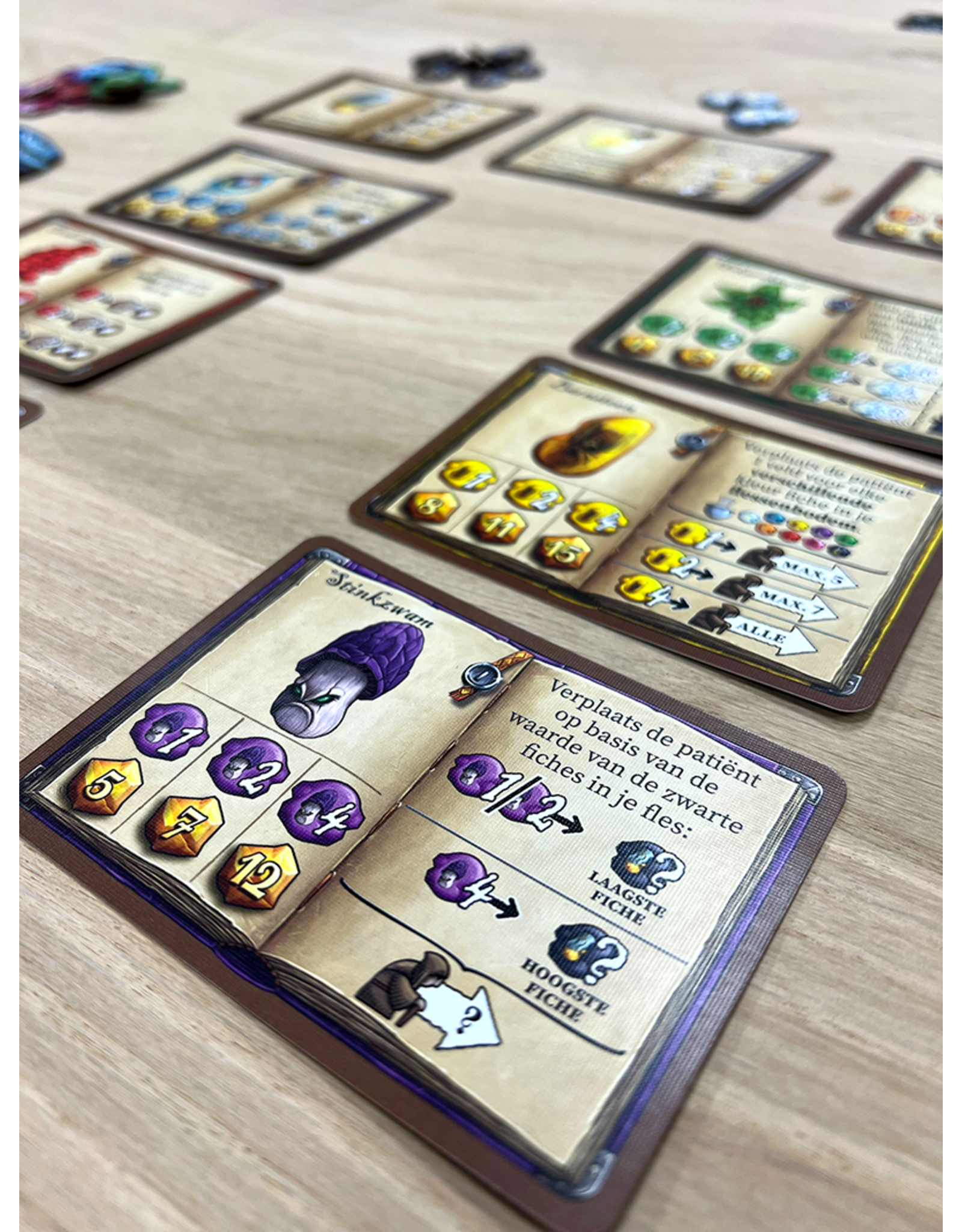 999 Games De Kwakzalvers van Kakelenburg - Het Duel