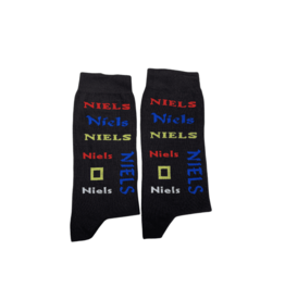 Nooitgedacht Cadeau Naamsokken Heren - Niels (kleur)