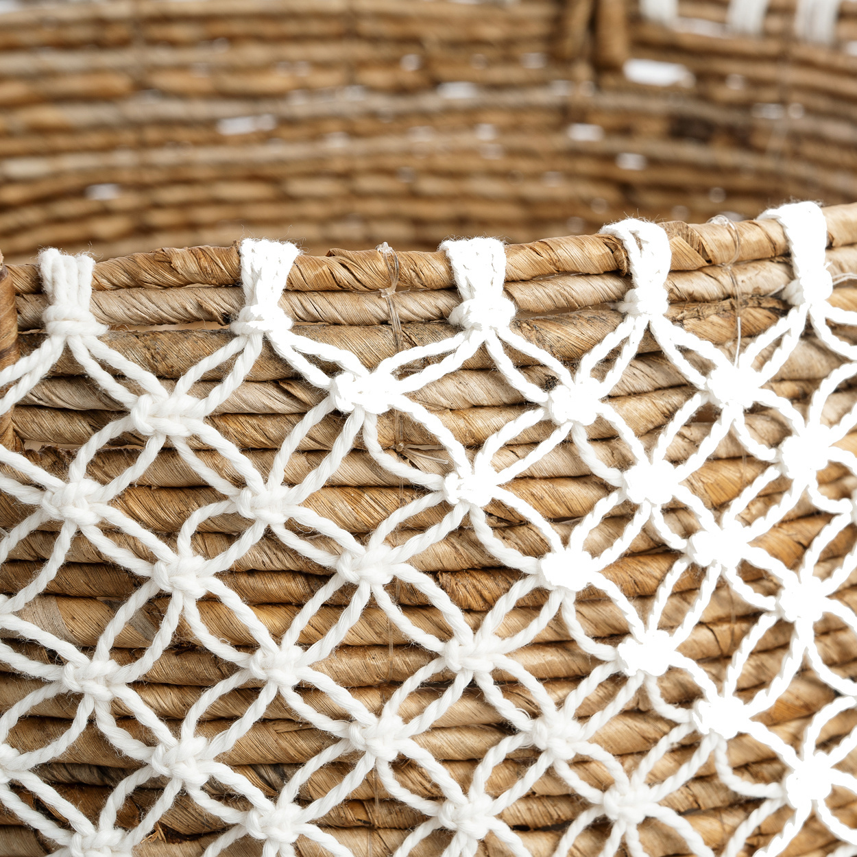 De Cross Stitched Macramé Mand - Naturel Wit - M