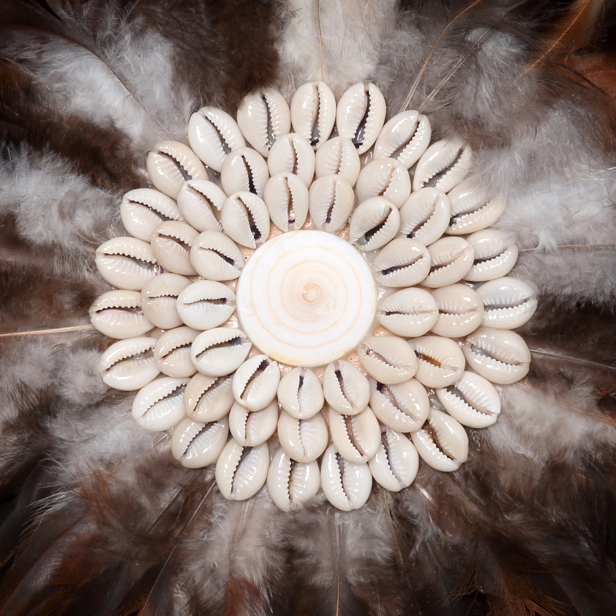 De Coastal Juju op Stand - Decoratie - Zwart Bruin