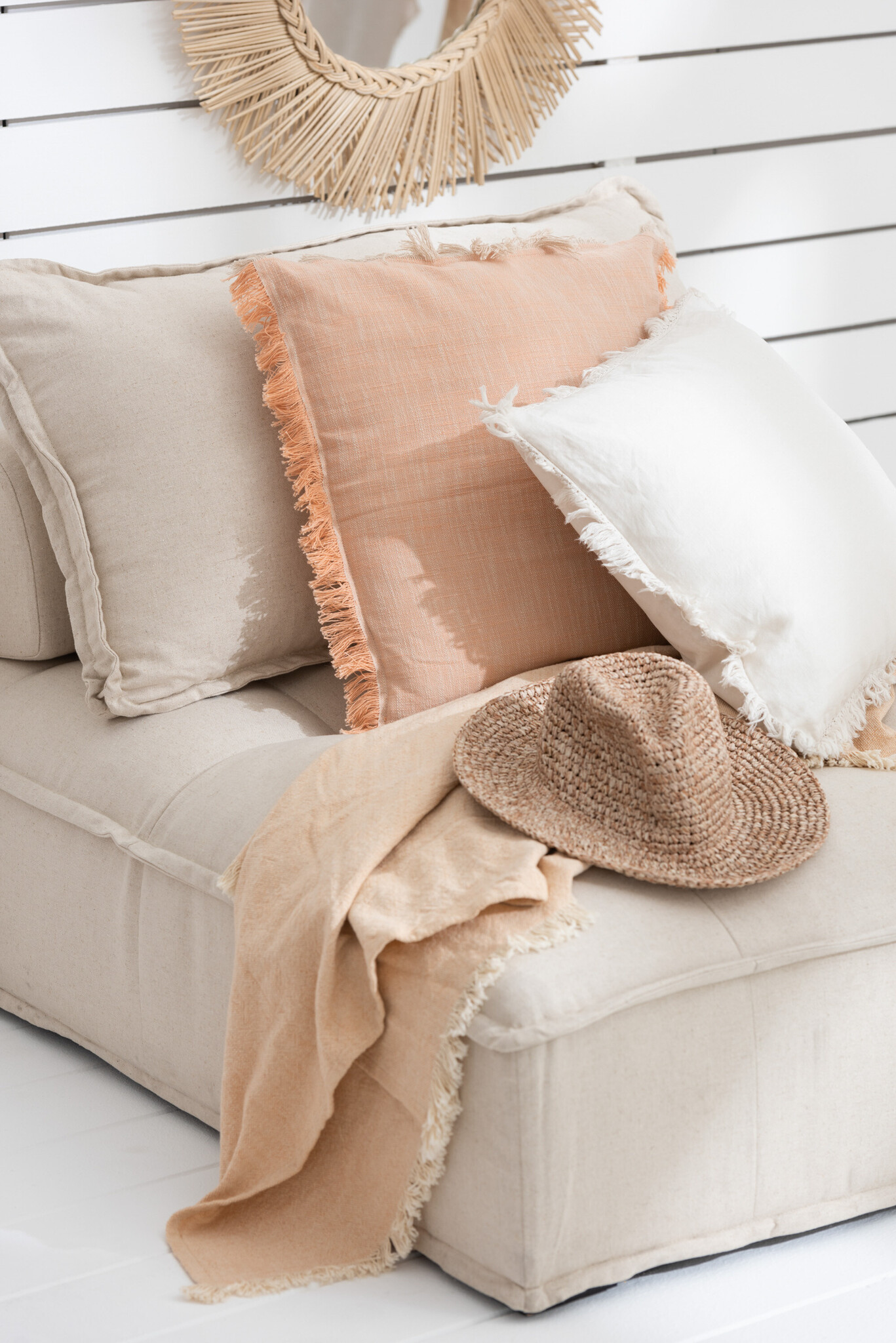 SEAT 1 PERSON HASSOCK VEL BEI