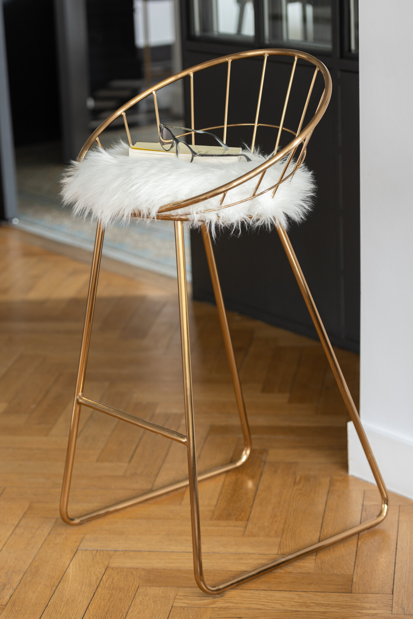 BARSTOOL ROUND METAL GOLD
