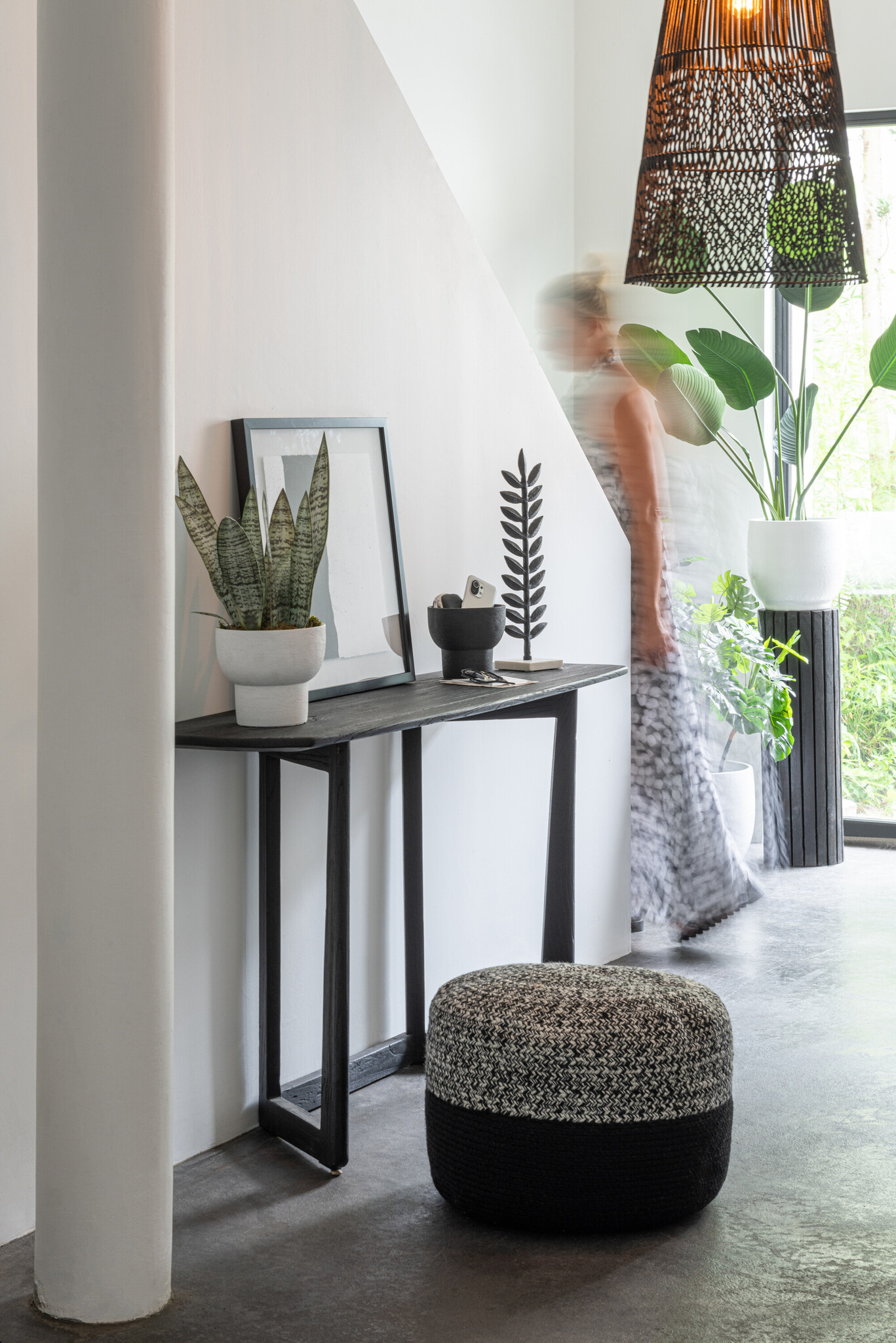 POUF MIAMI STRIP OUT POL BLK/W