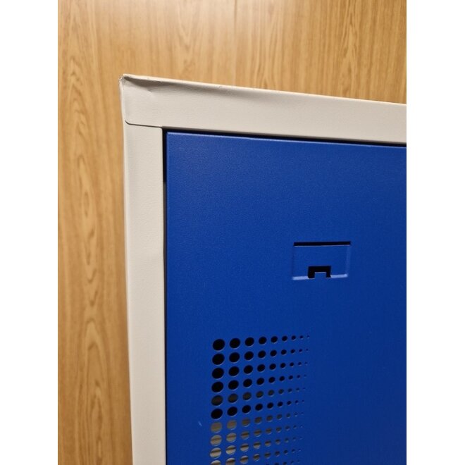 Kledinglocker 3 deuren