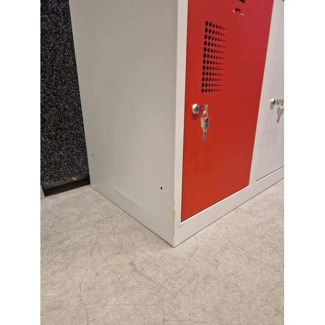 Lockerkast met 9 kluisjes