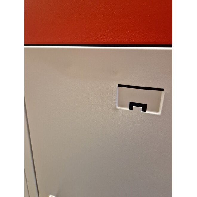 Lockerkast met 9 kluisjes