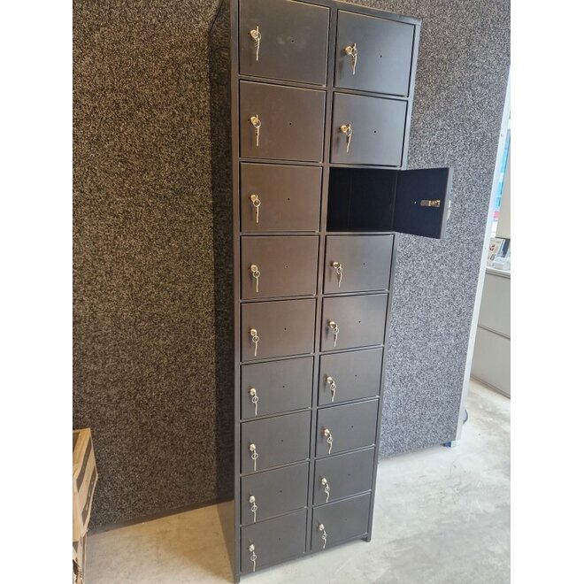 Lockerkast met 20 Kluisjes zwart RAL9005