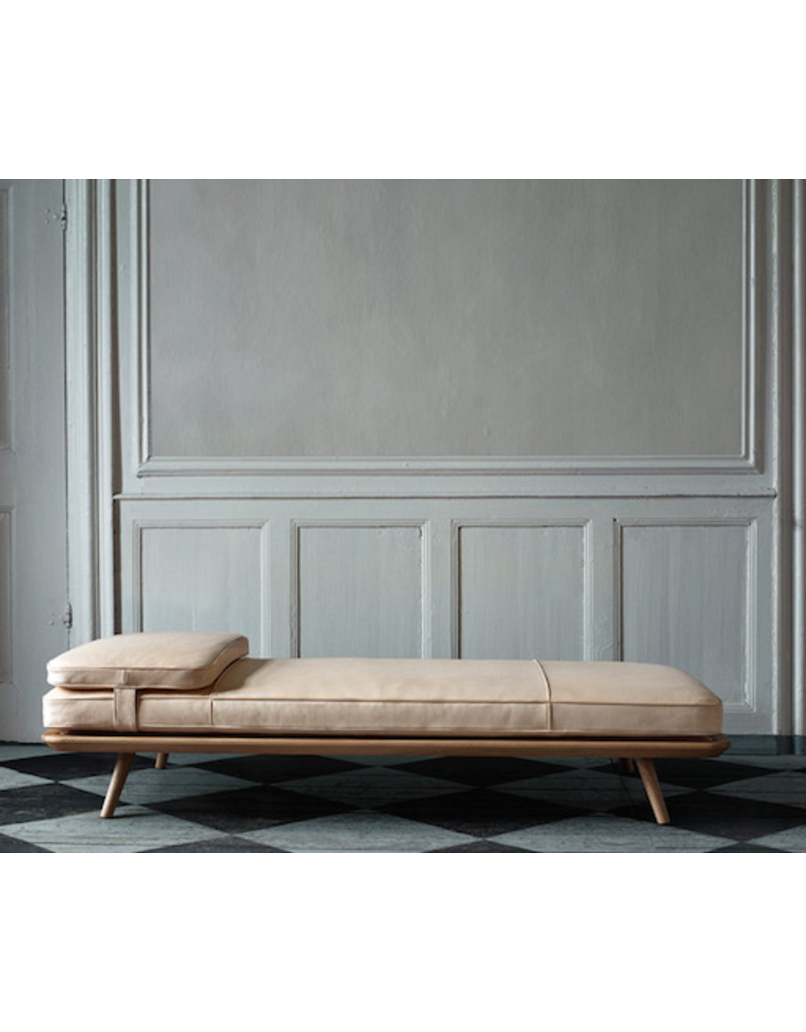 1710 SPINE 白漆橡木框架沙發床