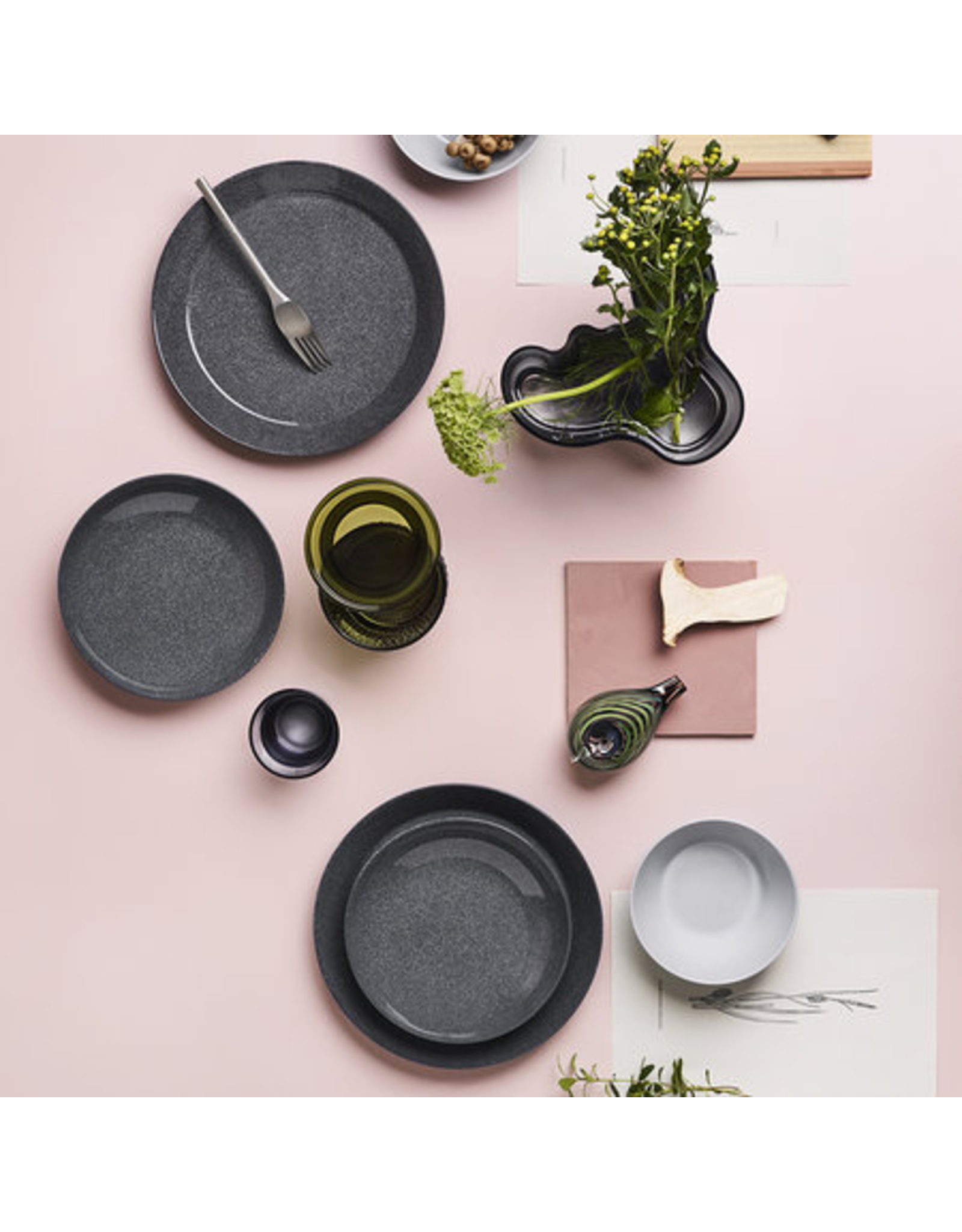 TEEMA TIIMI DOTTED GREY TABLEWARE