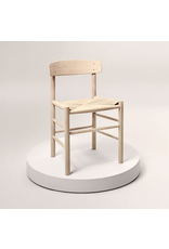 J39 CHAIR IN OAK