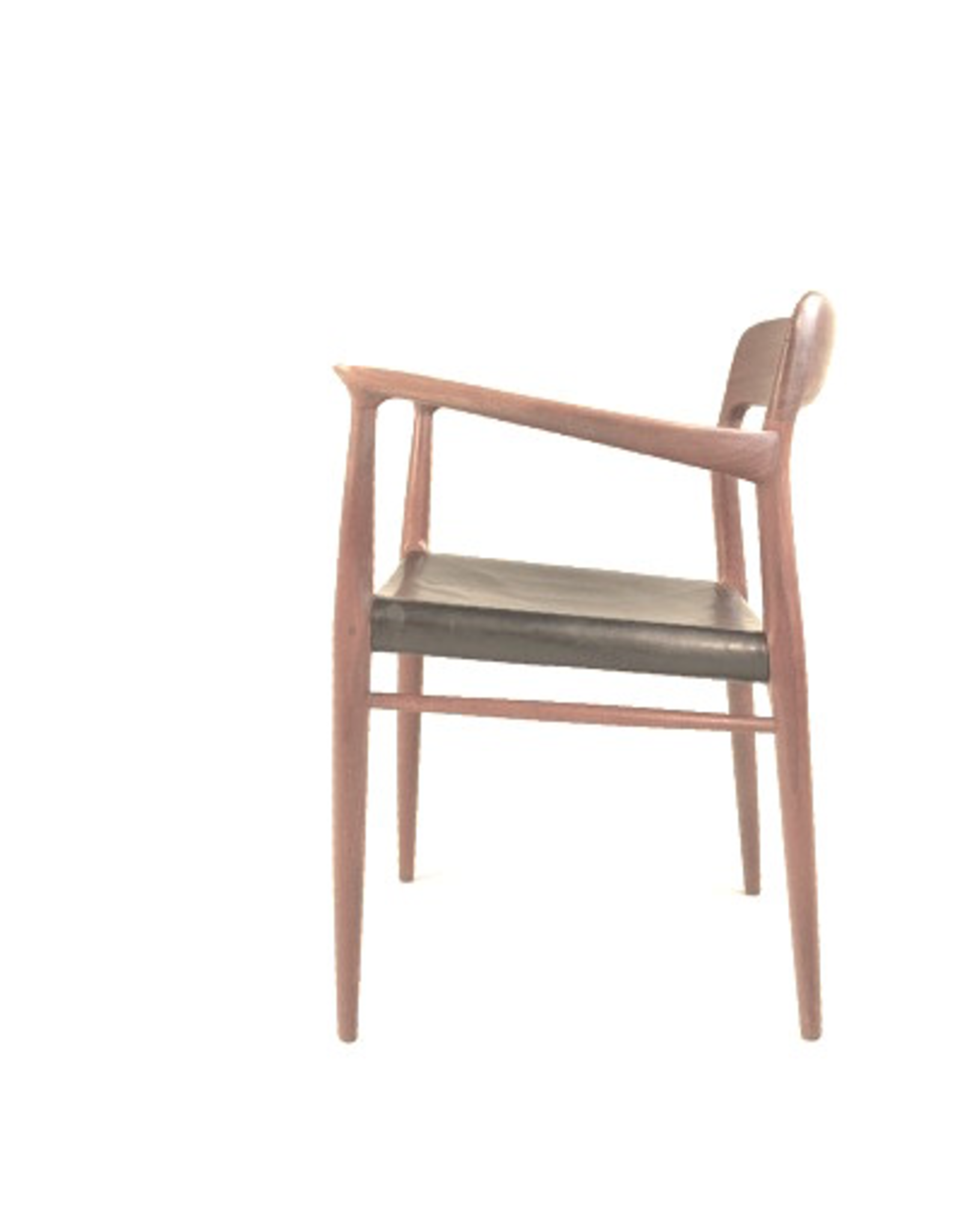 MODEL 56 MØLLER ARMCHAIR