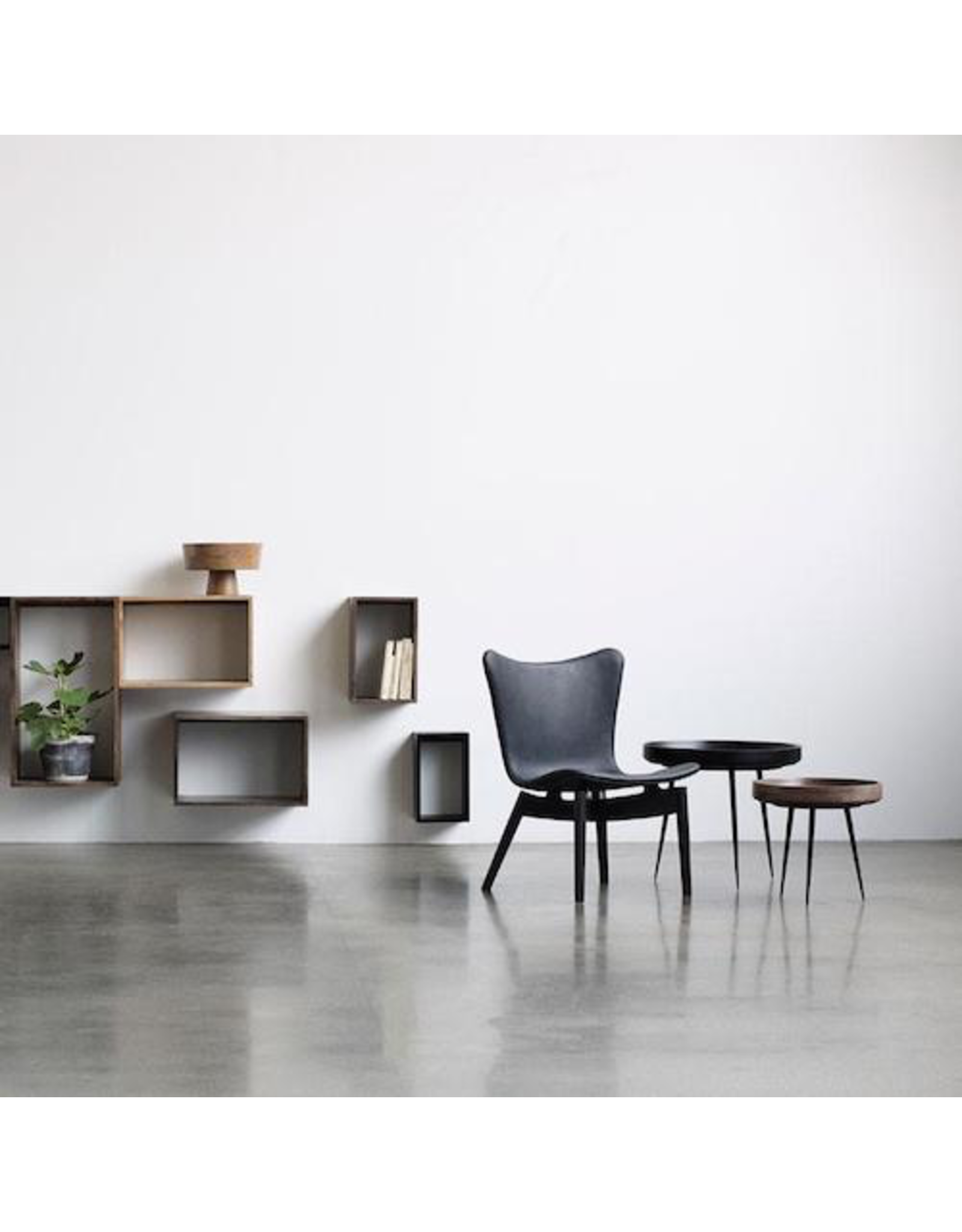 MANGO BOWL TABLE IN BLACK