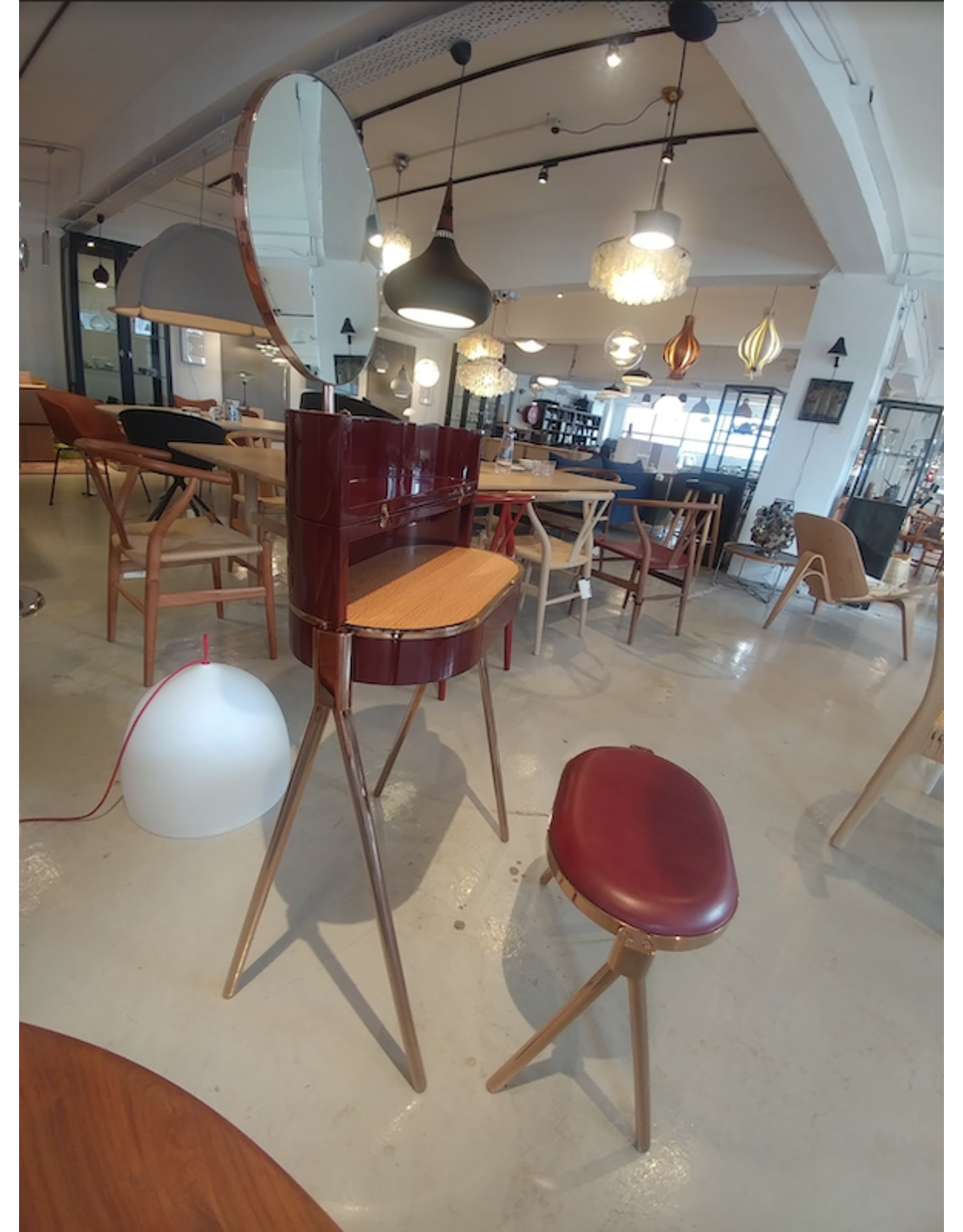 (SHOWROOM ITEM) JIAZHUANG DRESSING TABLE