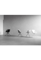 (SHOWROOM ITEM) MONO CHAIR