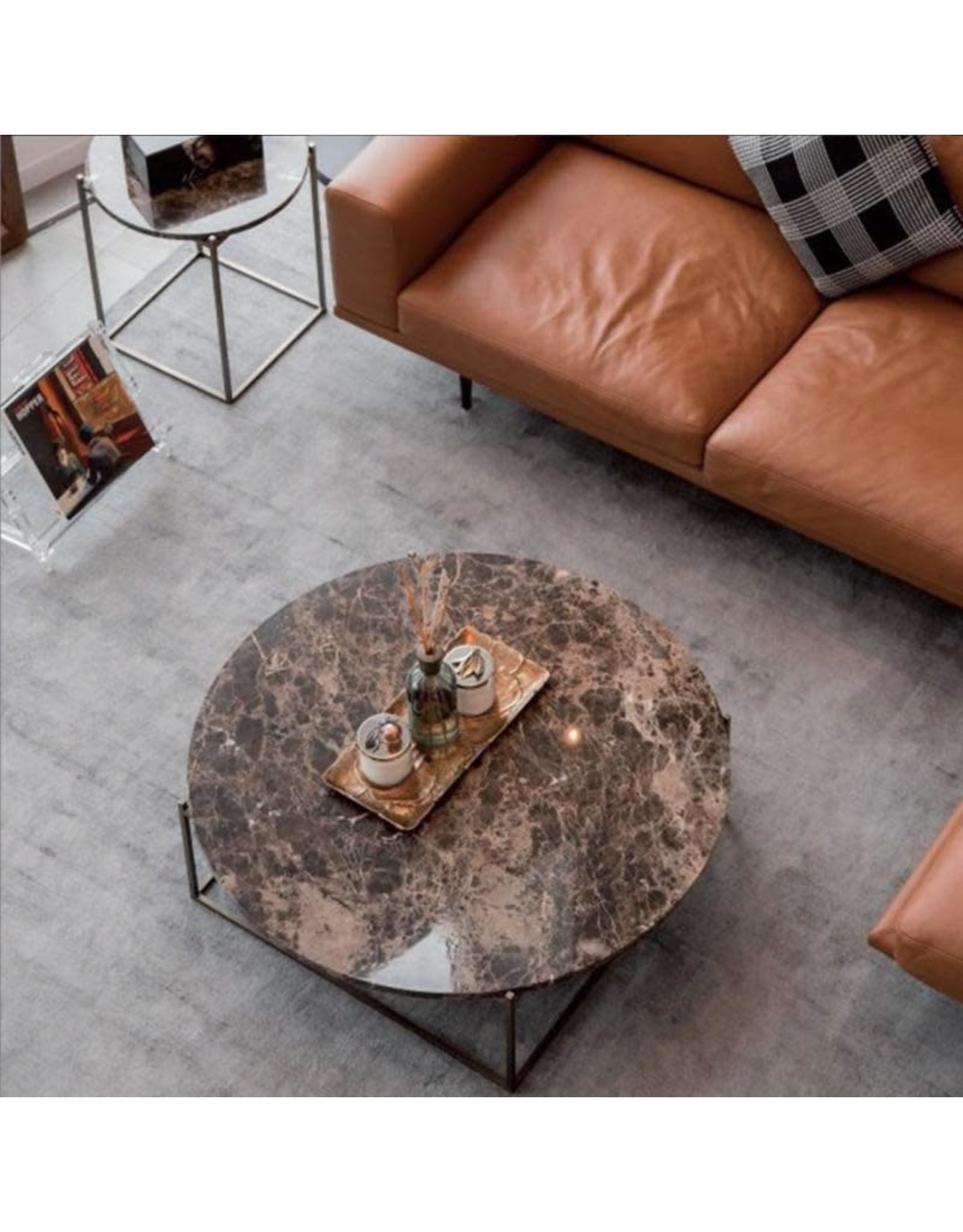 (SHOWROOM ITEM) CIRCLE LARGE COFFEE TABLE IN DARK EMPERADOR MARBLE