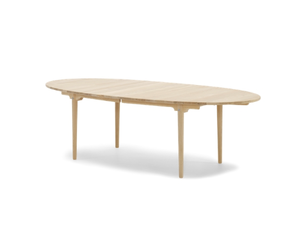 CH339 Extendable Dining Table by Carl Hansen Son Manks Hong