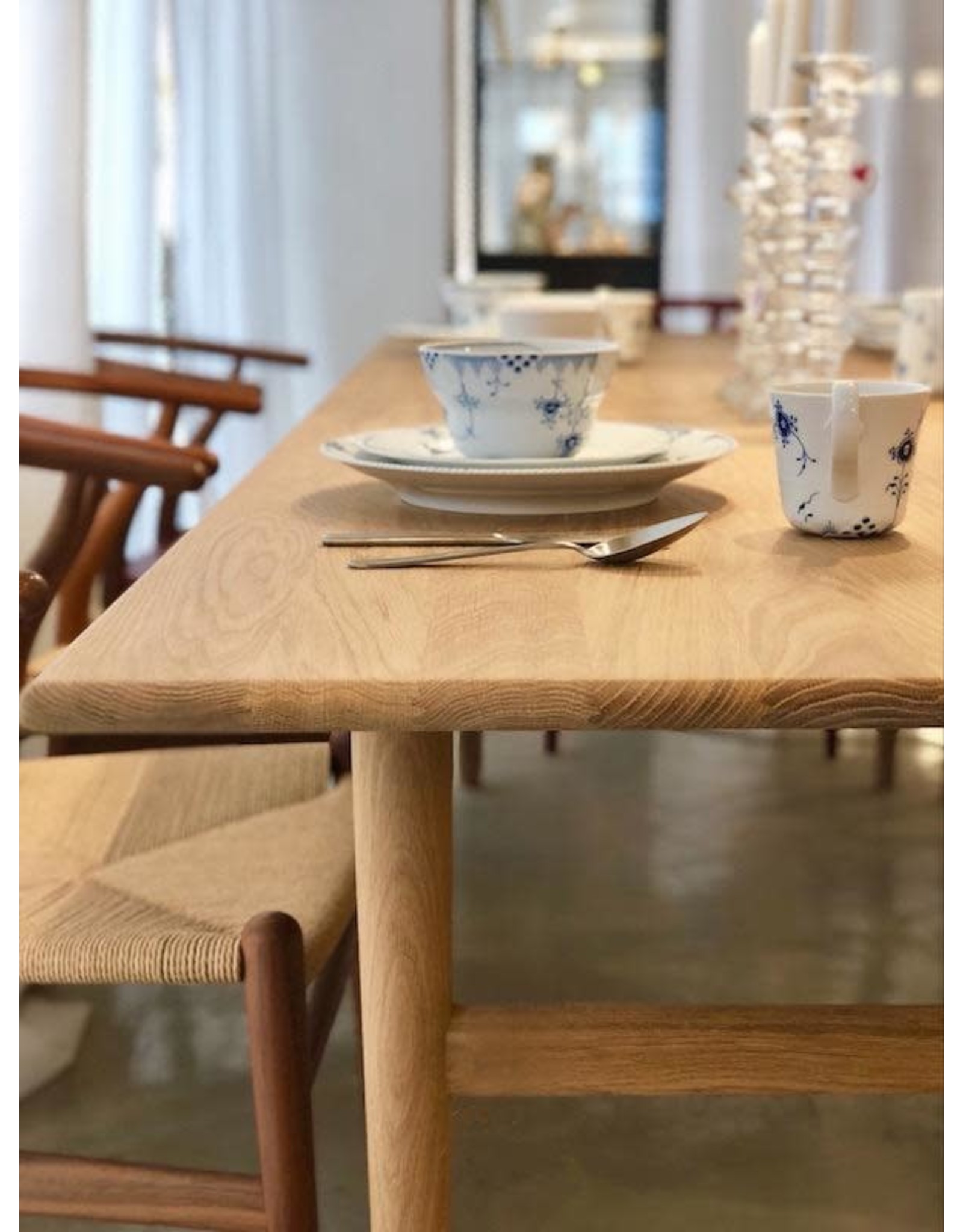 CH327 DINING TABLE IN L248CM