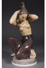 FIGURINE OF  ARABIAN GIRL