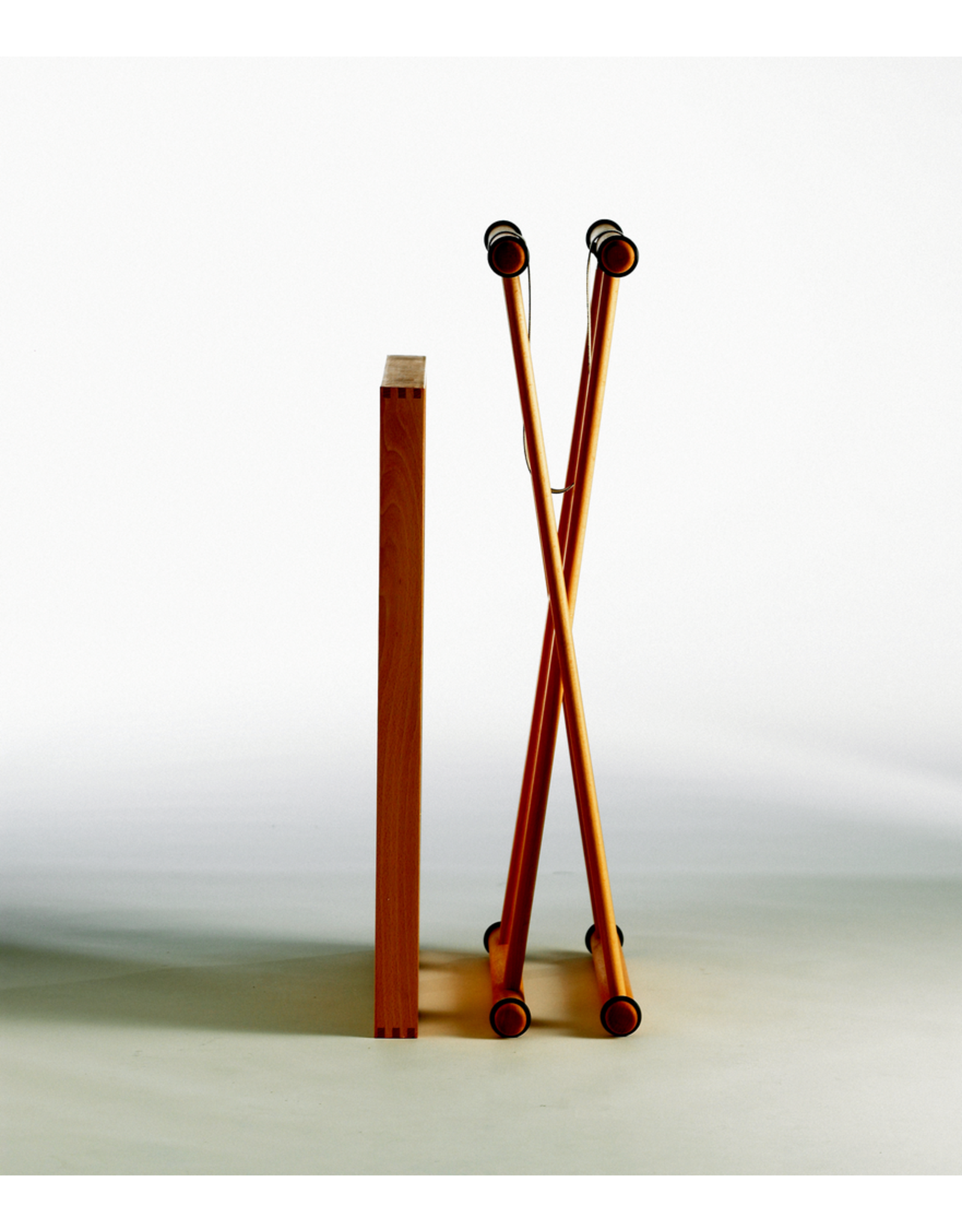 (BARGAIN CORNER) FOLDING TRAY TABLE STAND