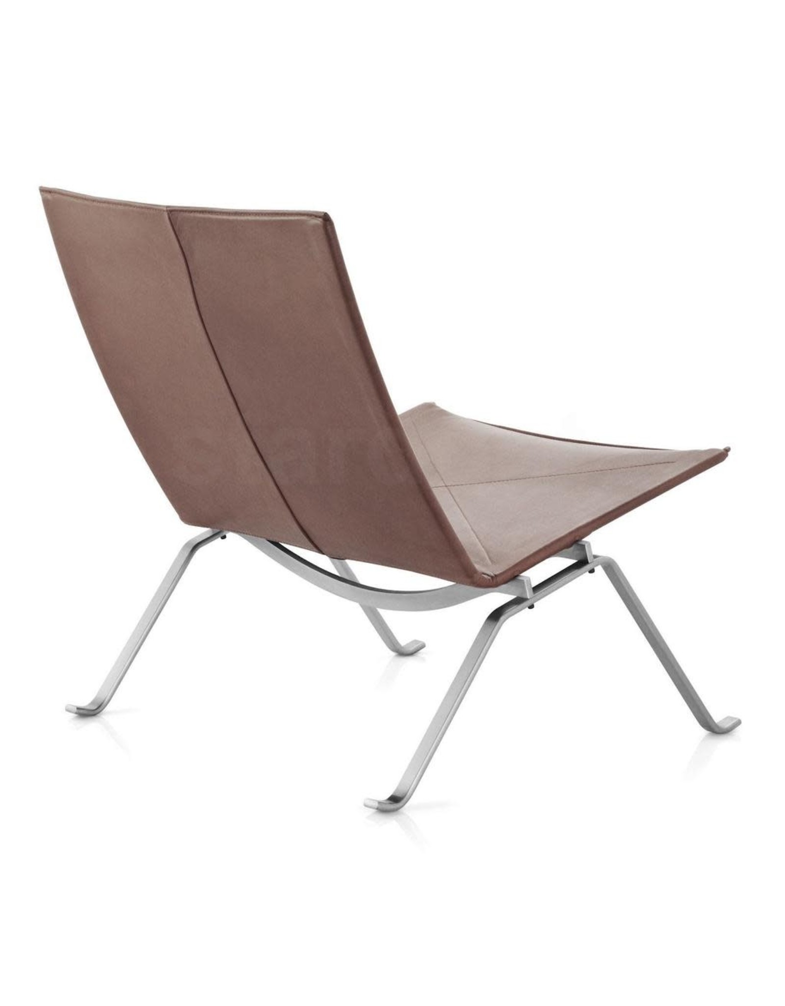 PK22 LOUNGE CHAIR IN RUSTIK LEATHER