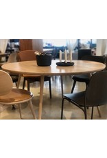 ACCENT DINING TABLE IN MATT LACQUERED OAK WOOD