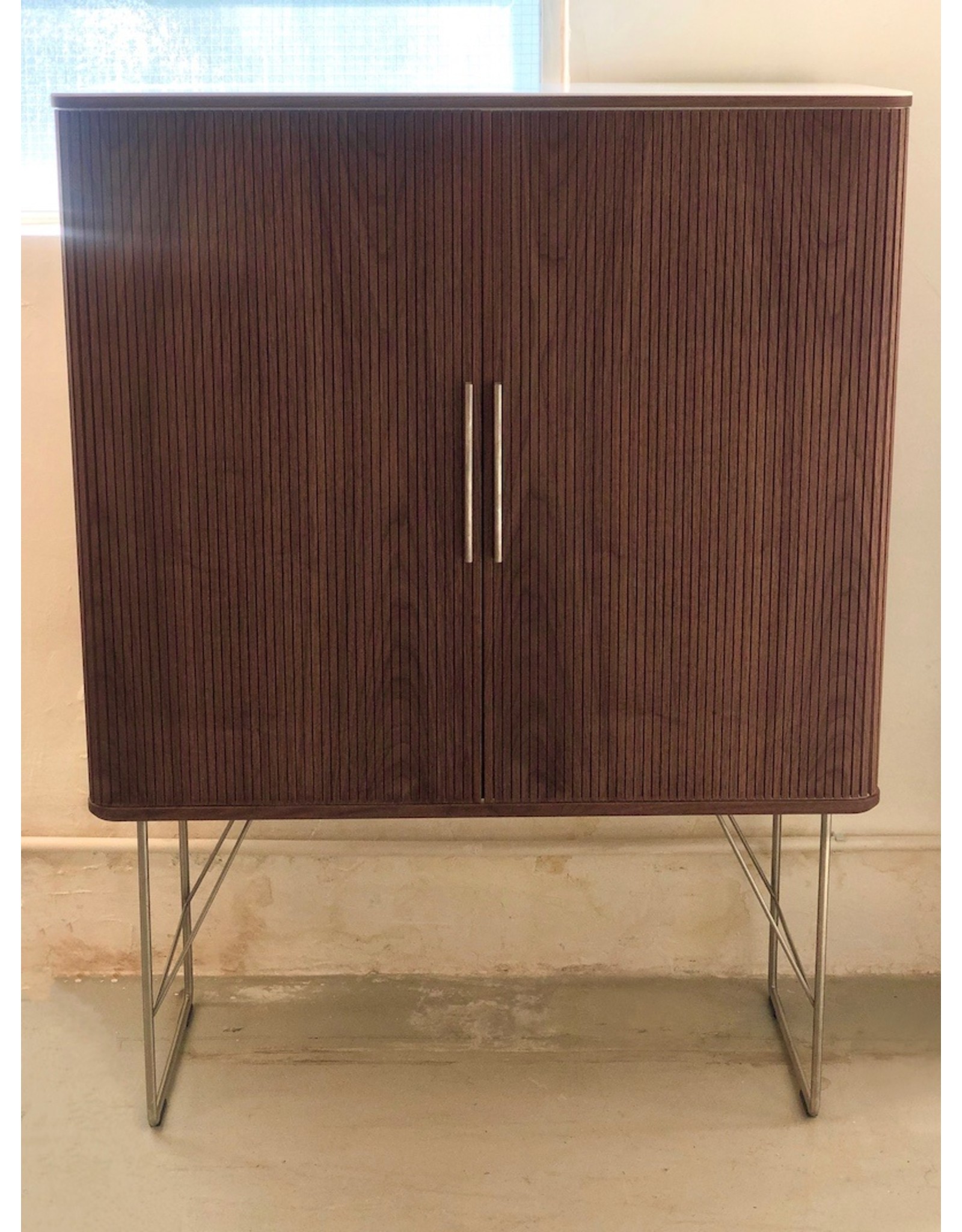 AK 2740 CABINET IN WALNUT