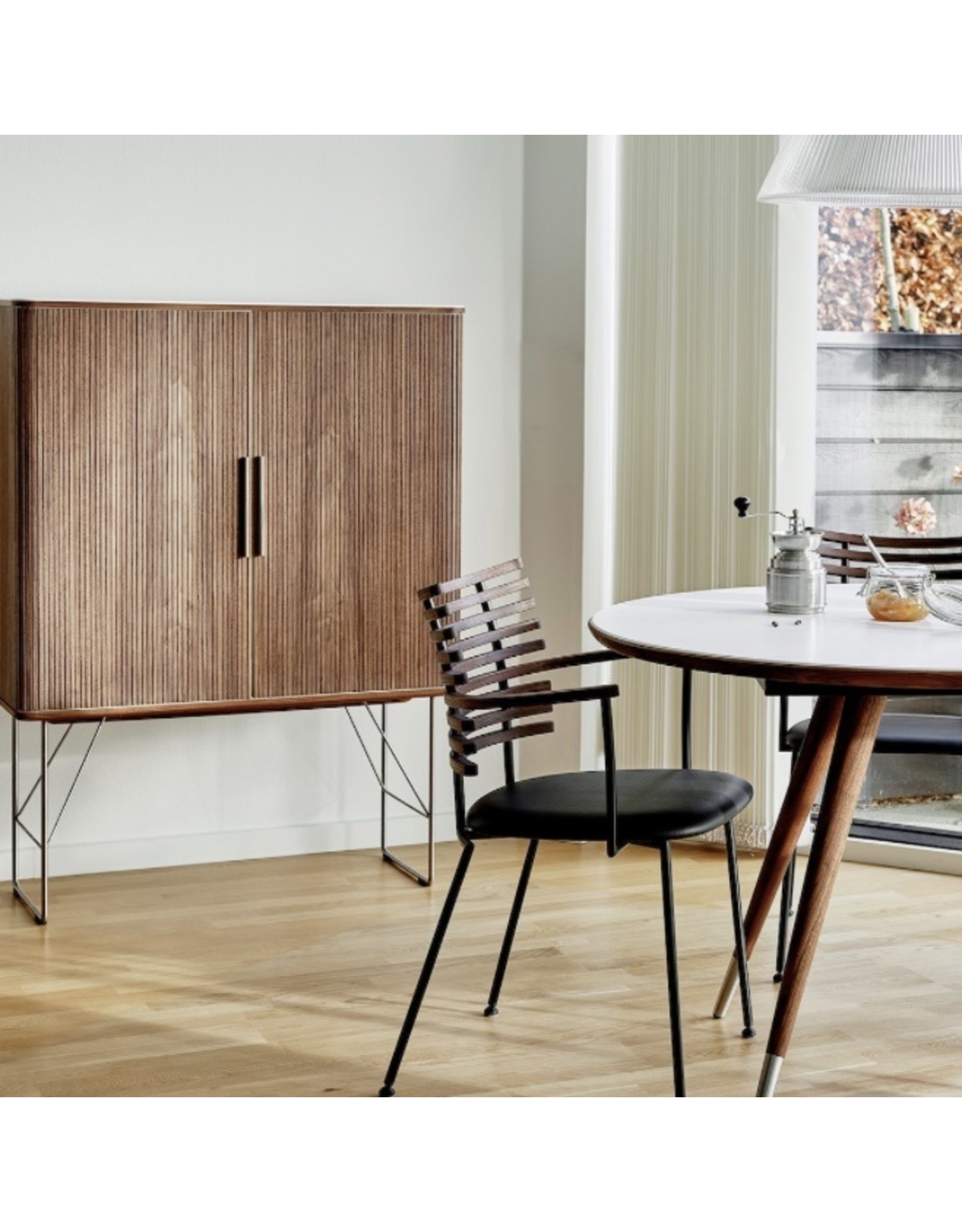 AK 2740 CABINET IN WALNUT