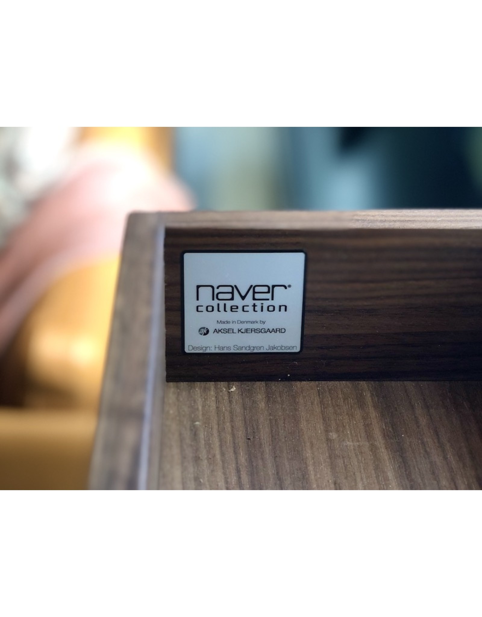 AK 2740 CABINET IN WALNUT