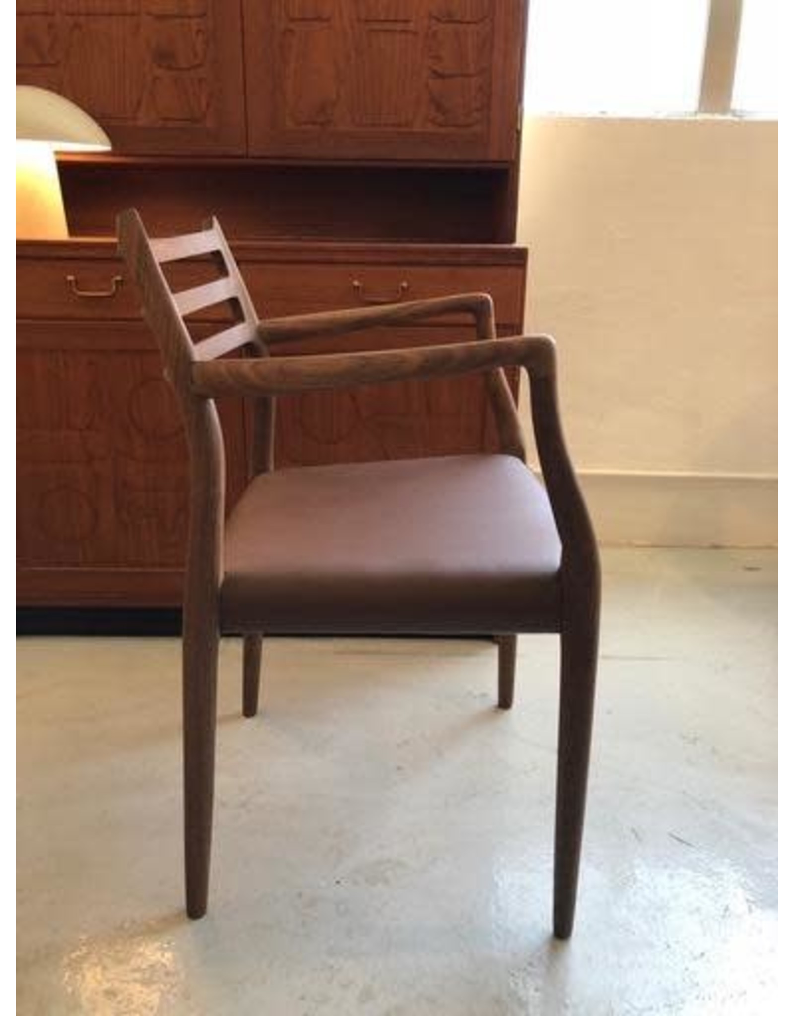 (SHOWROOM ITEM) MODEL 62 MØLLER ARMCHAIR IN OIL TREATED WALNUT