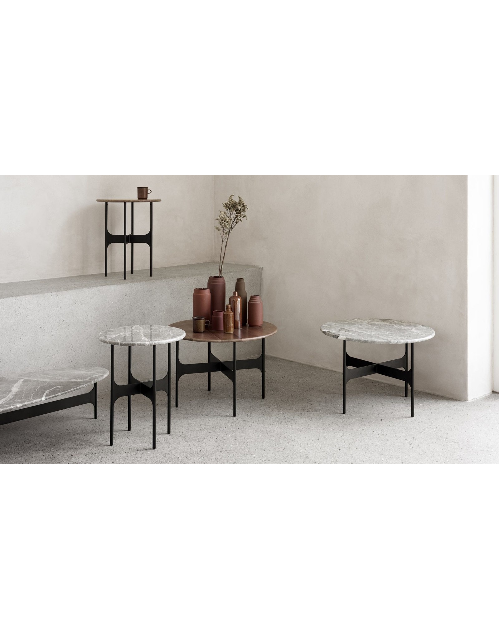 FLOEMA DINING TABLE