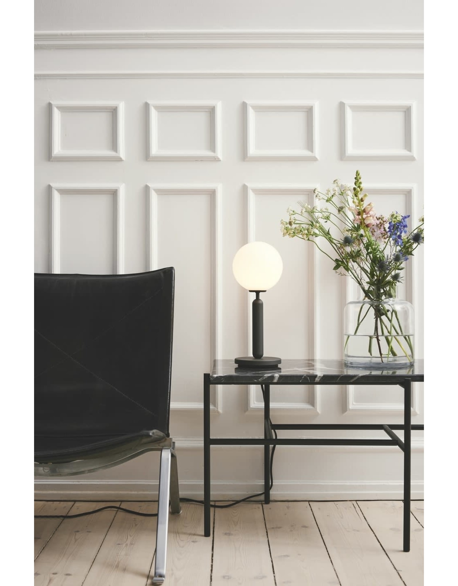 MIIRA TABLE LAMP