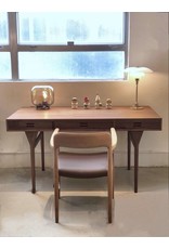 (SHOWROOM ITEM) PH 3½-2½ TABLE LAMP WITH BRASS FINISH