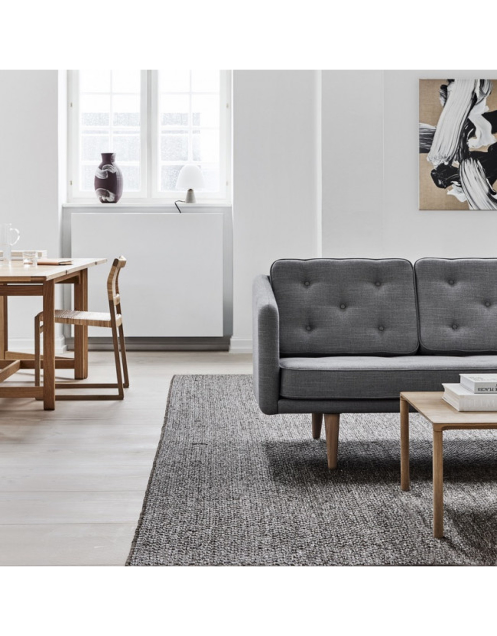 (SHOWROOM ITEM) 2003 NO. 1 3-SEATER SOFA