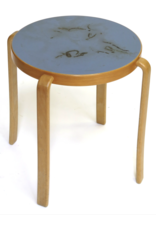 STACKING CAFE TABLE IN BEECH WITH LINOLEUM TOP