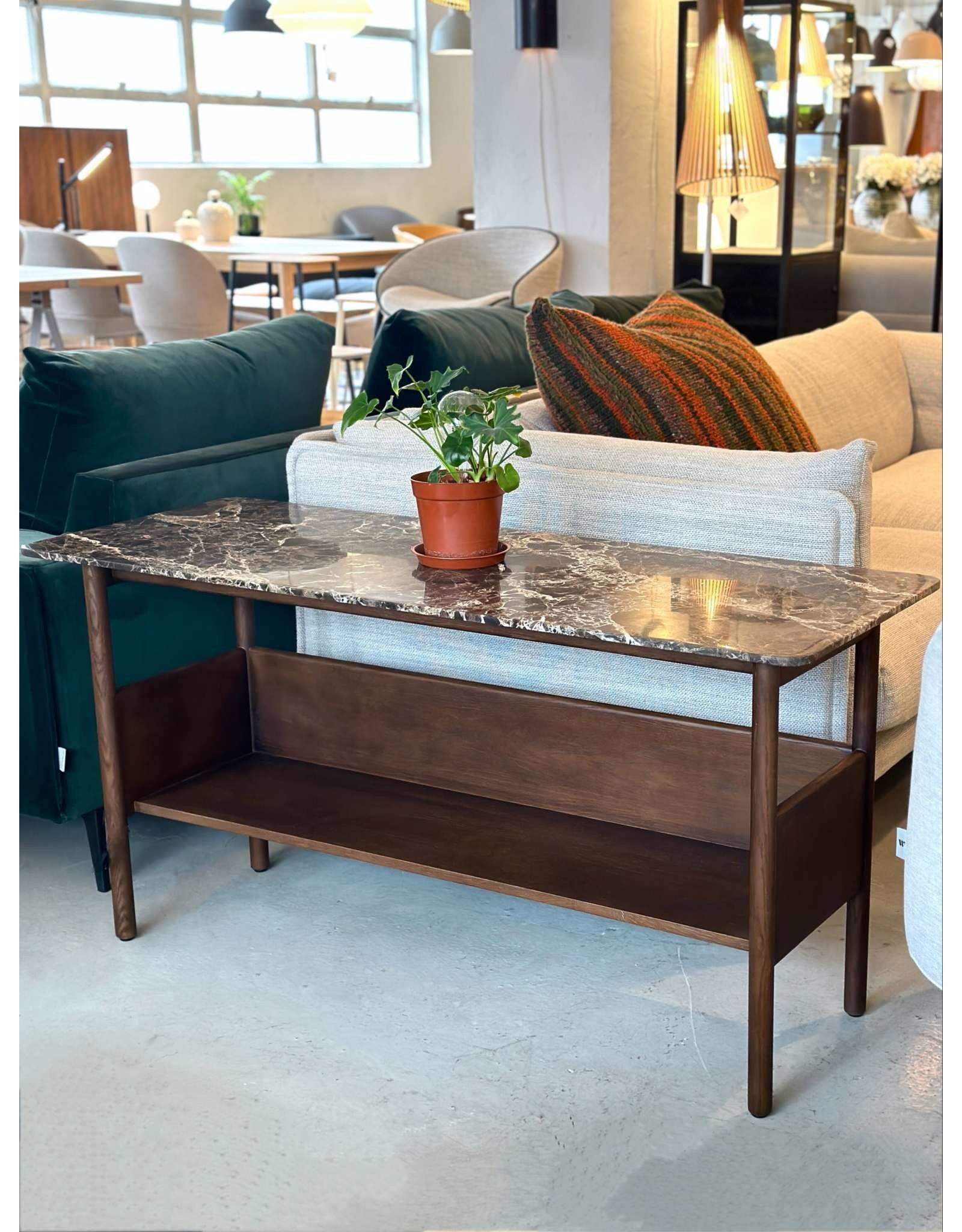 (SHOWROOM ITEM) COLLECT LOW CONSOLE TABLE
