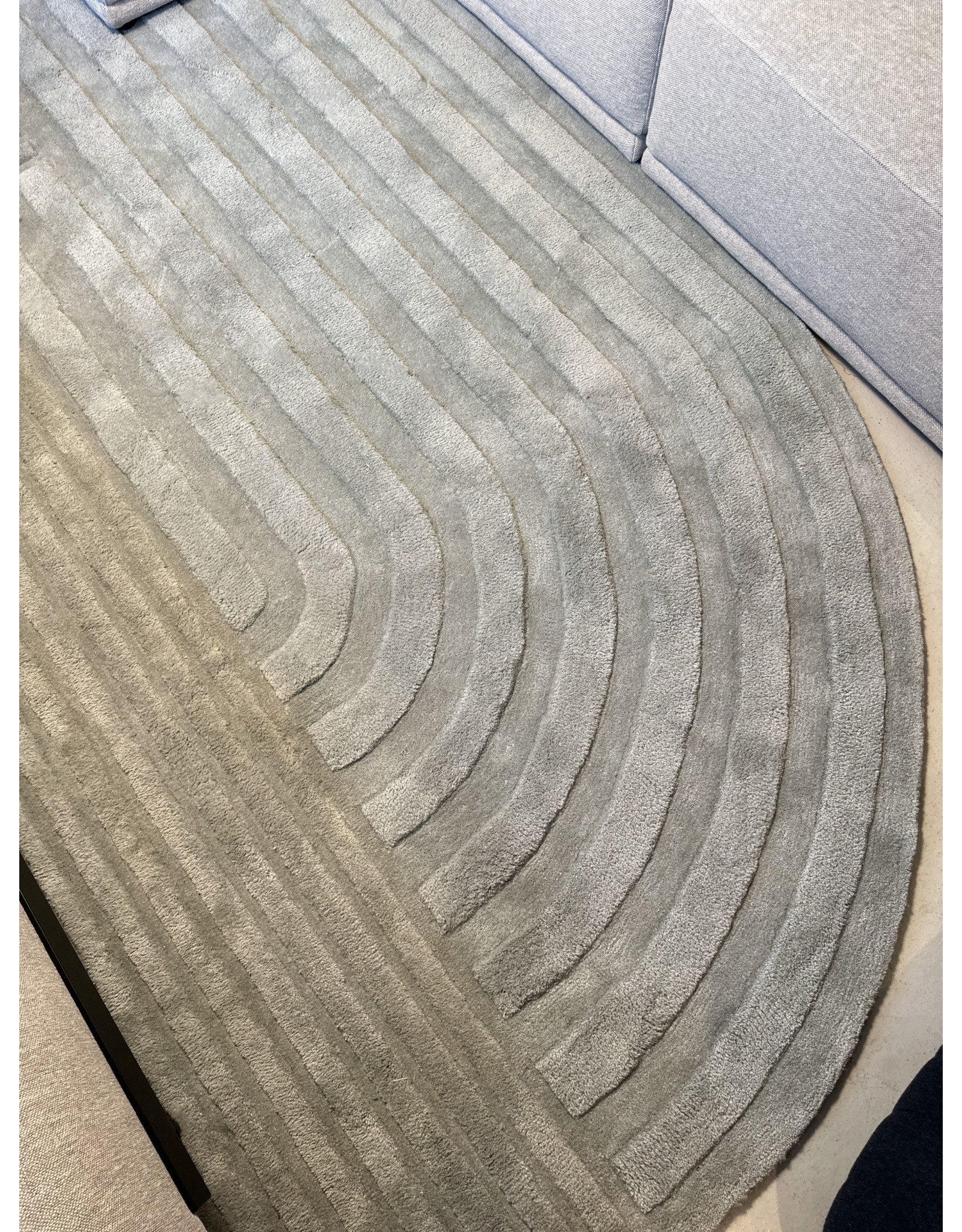 (SHOWROOM ITEM) RELEVO 地毯