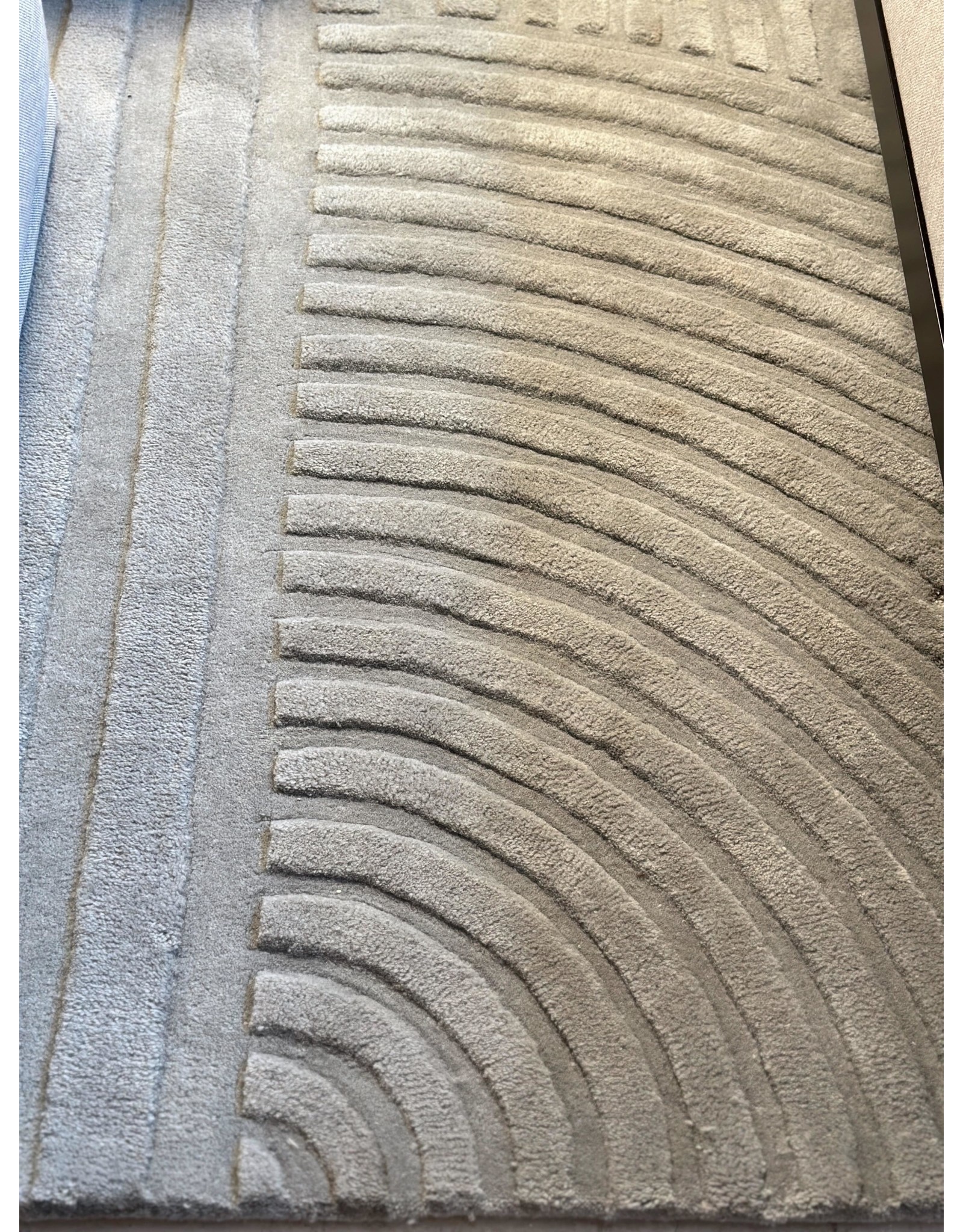(SHOWROOM ITEM) RELEVO 地毯