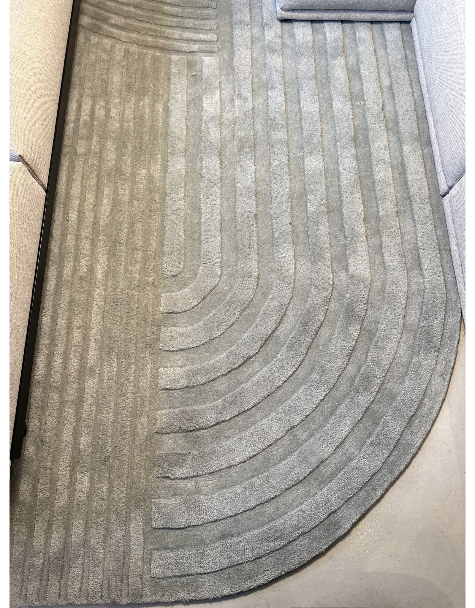 (SHOWROOM ITEM) RELEVO 地毯