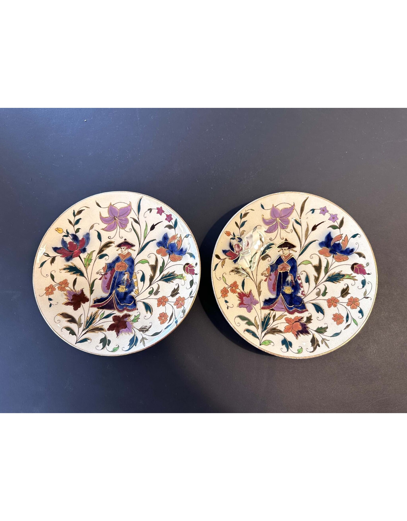 1900's RARE PAIR OF HAND PAINTED PLATES