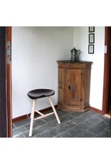 THE SHOEMAKER CHAIR IN 49CM HEIGHT, BEECH BLACK SEAT WITH OAK LEGS