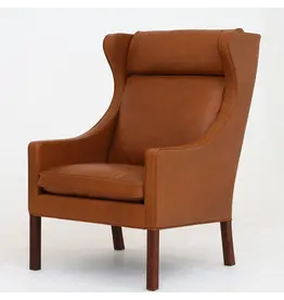 2204 THE WING 棕色皮革椅子