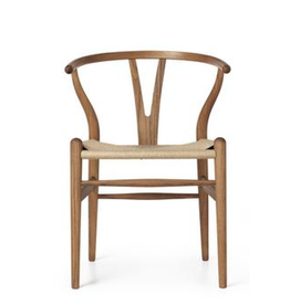 CH24 WISHBONE CHAIR IN TEAK OIL FINISH