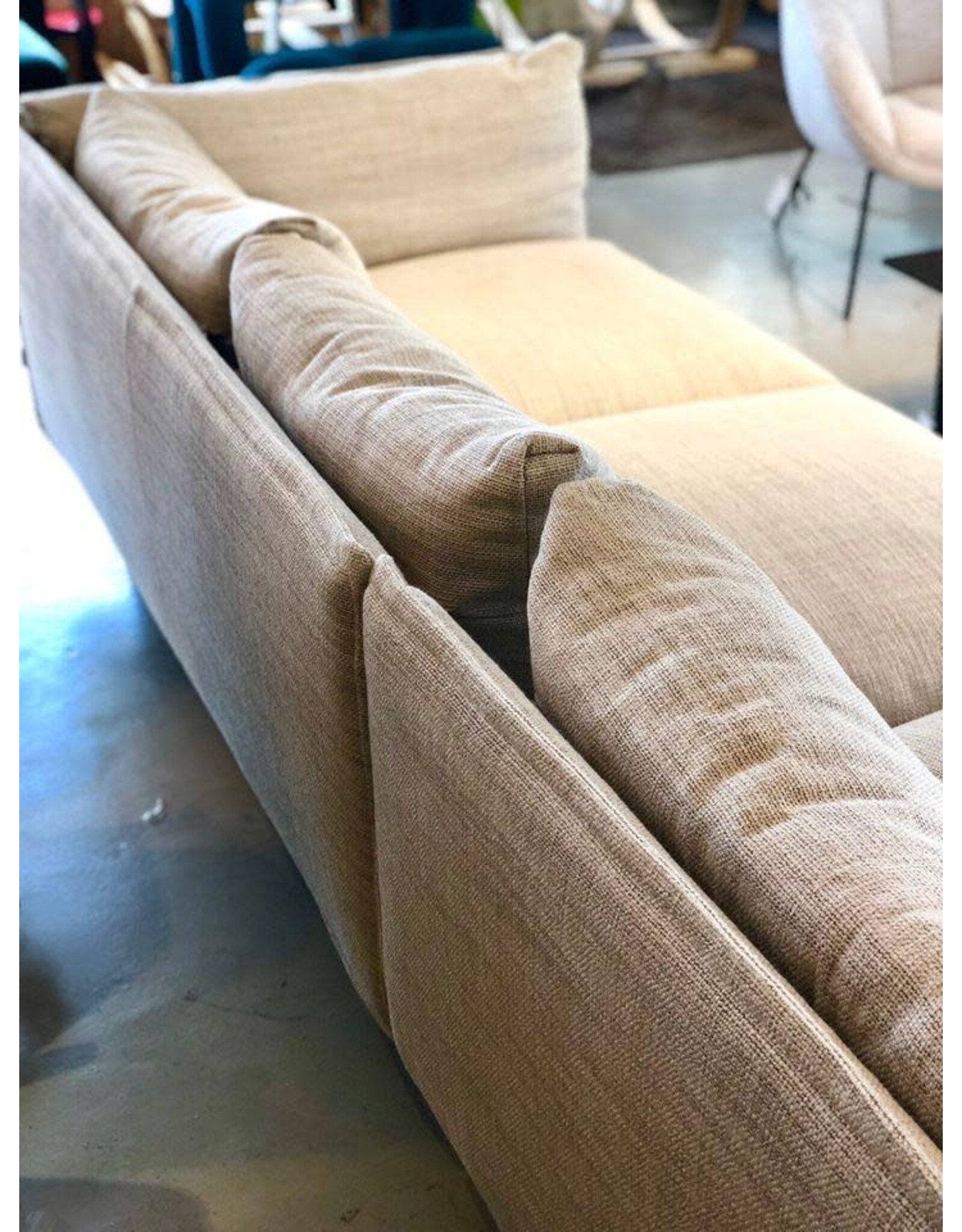 KITE L-SHAPE SOFA