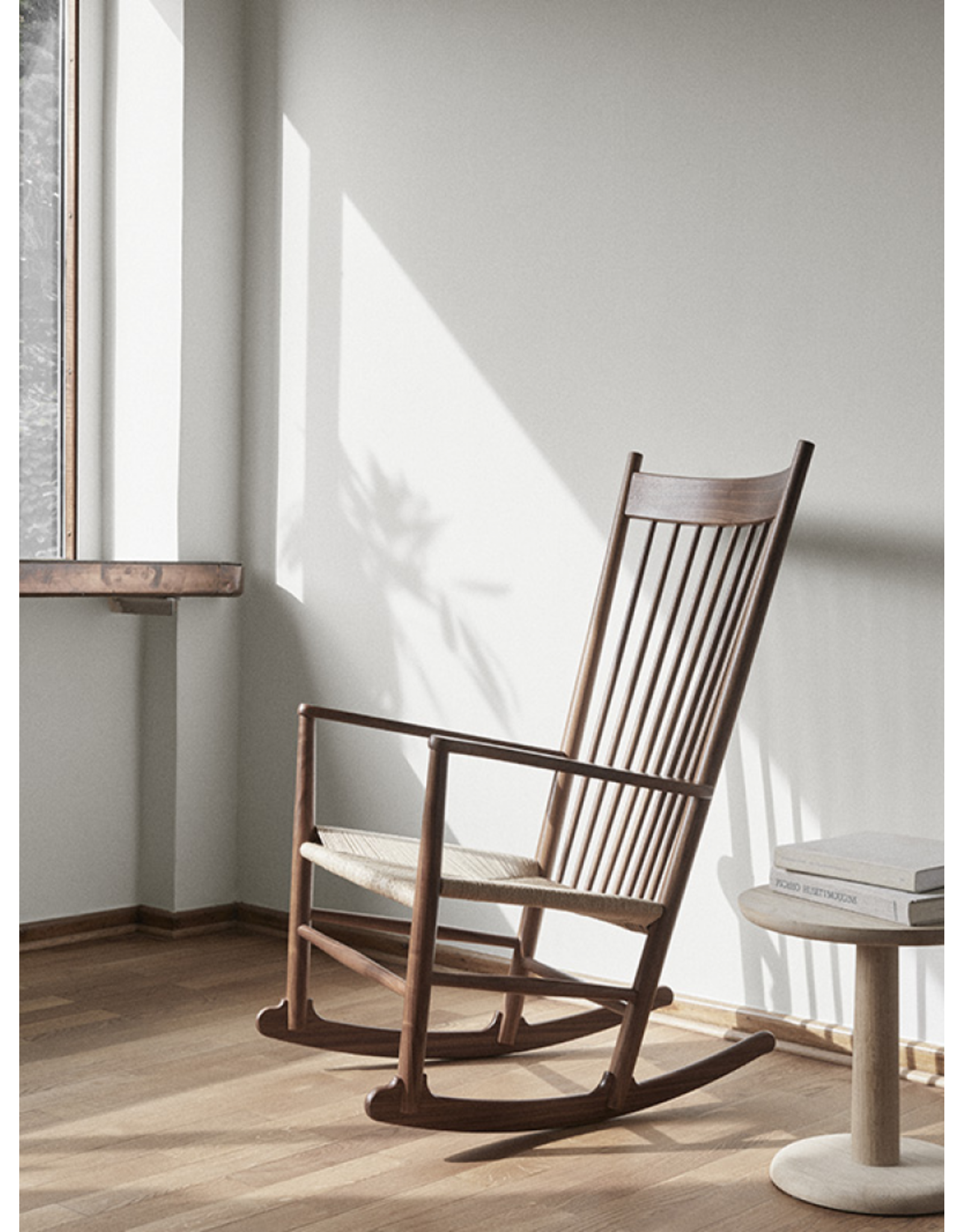 WEGNER J16 ROCKING CHAIR