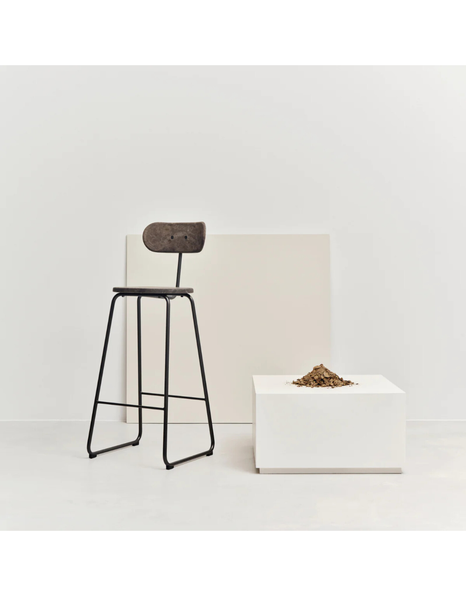 EARTH STOOL BACKREST