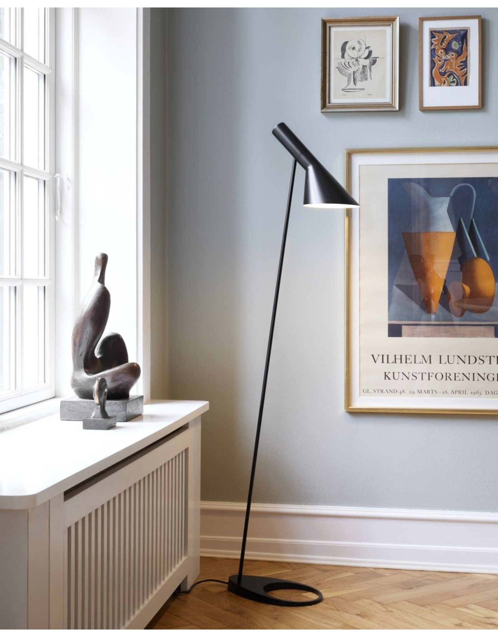 AJ FLOOR LAMP