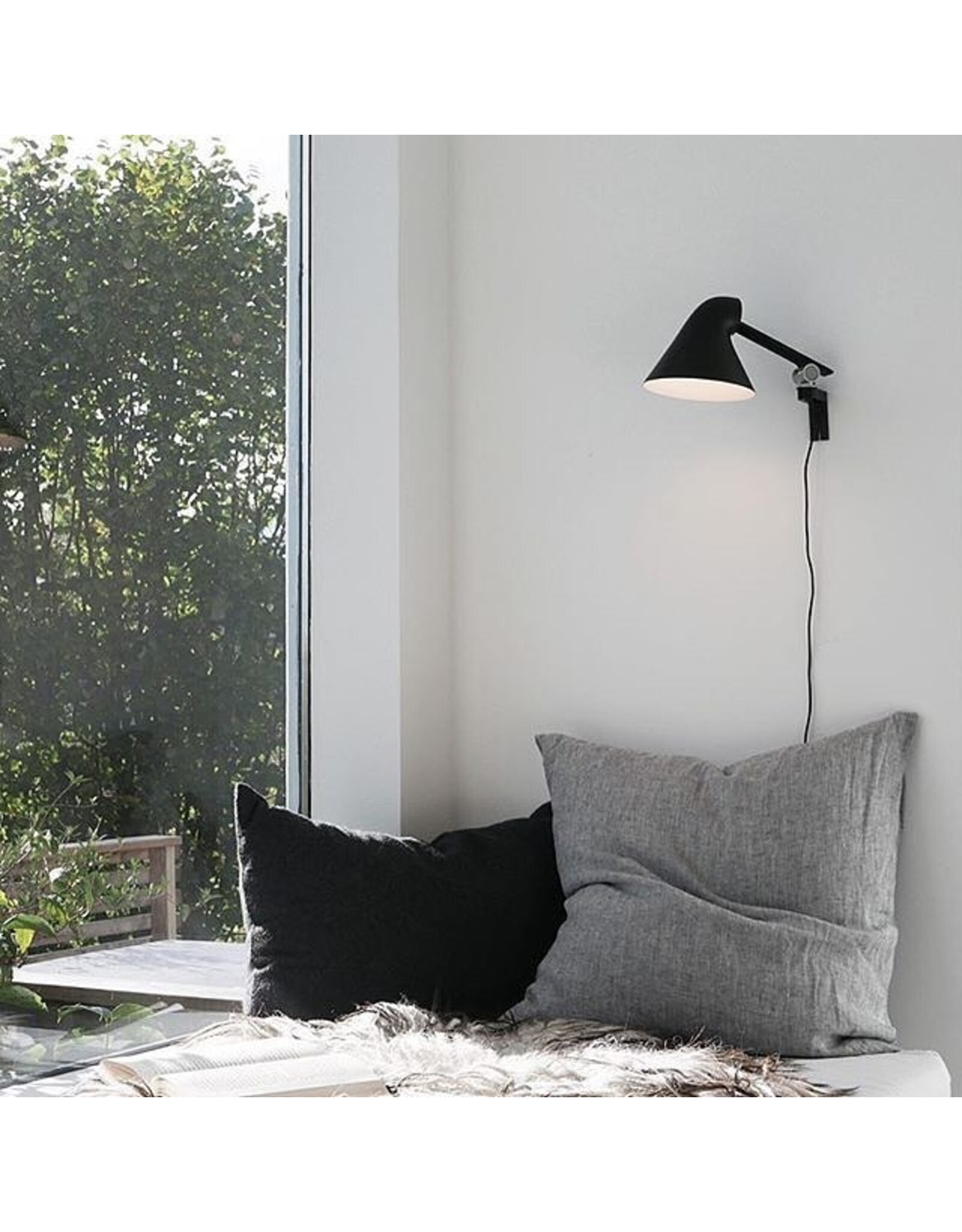 NJP WALL LAMP IN LIGHT ALUMINIUM GREY