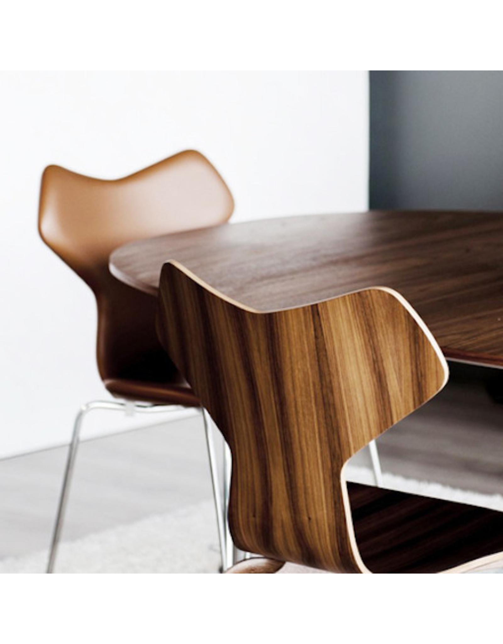 GRAND PRIX 3130 STACKABLE CHAIR IN WALNUT
